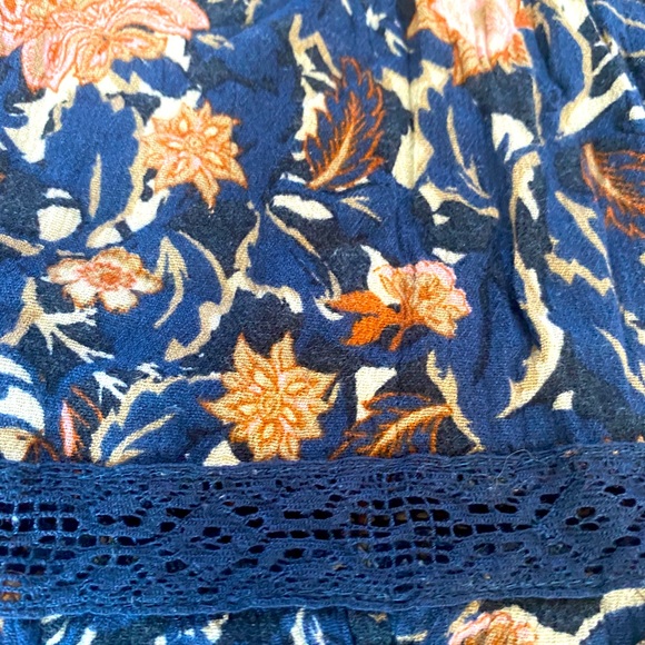 Size small tank top from American Eagle Outfitters - Picture 4 of 6